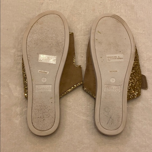 Bamboo Gold Glitter Sandals - Picture 5 of 7